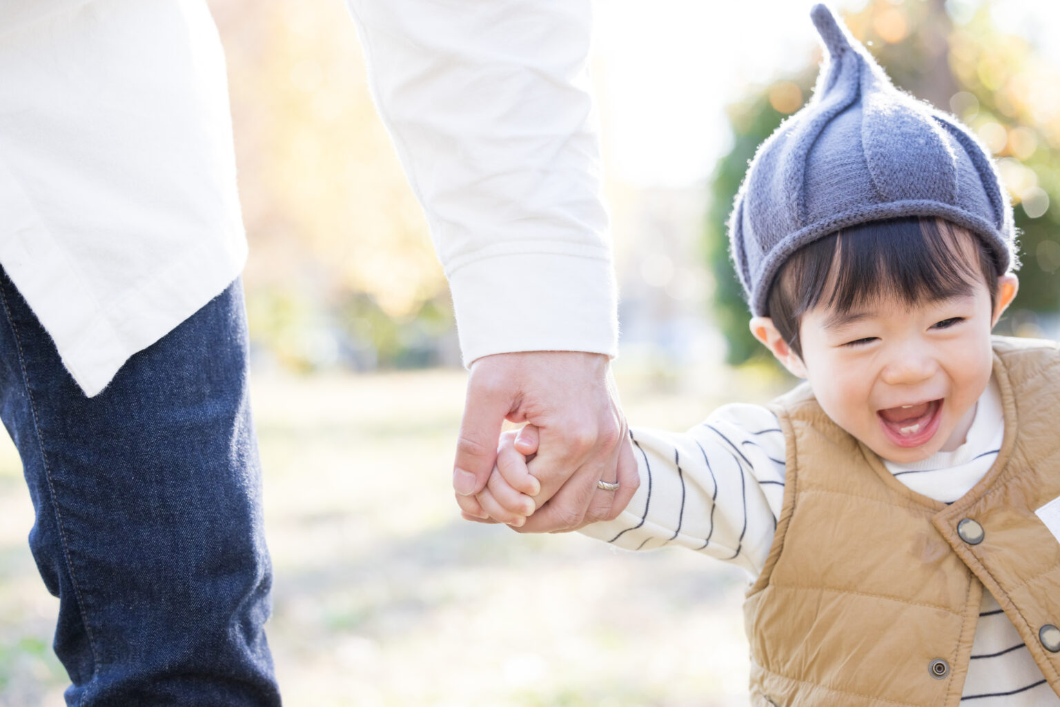【1歳児】赤ちゃんから子どもへ！生後1歳0ヶ月～の発達・成長とお世話 | 読む・見る・学ぶ 子育てサプリ