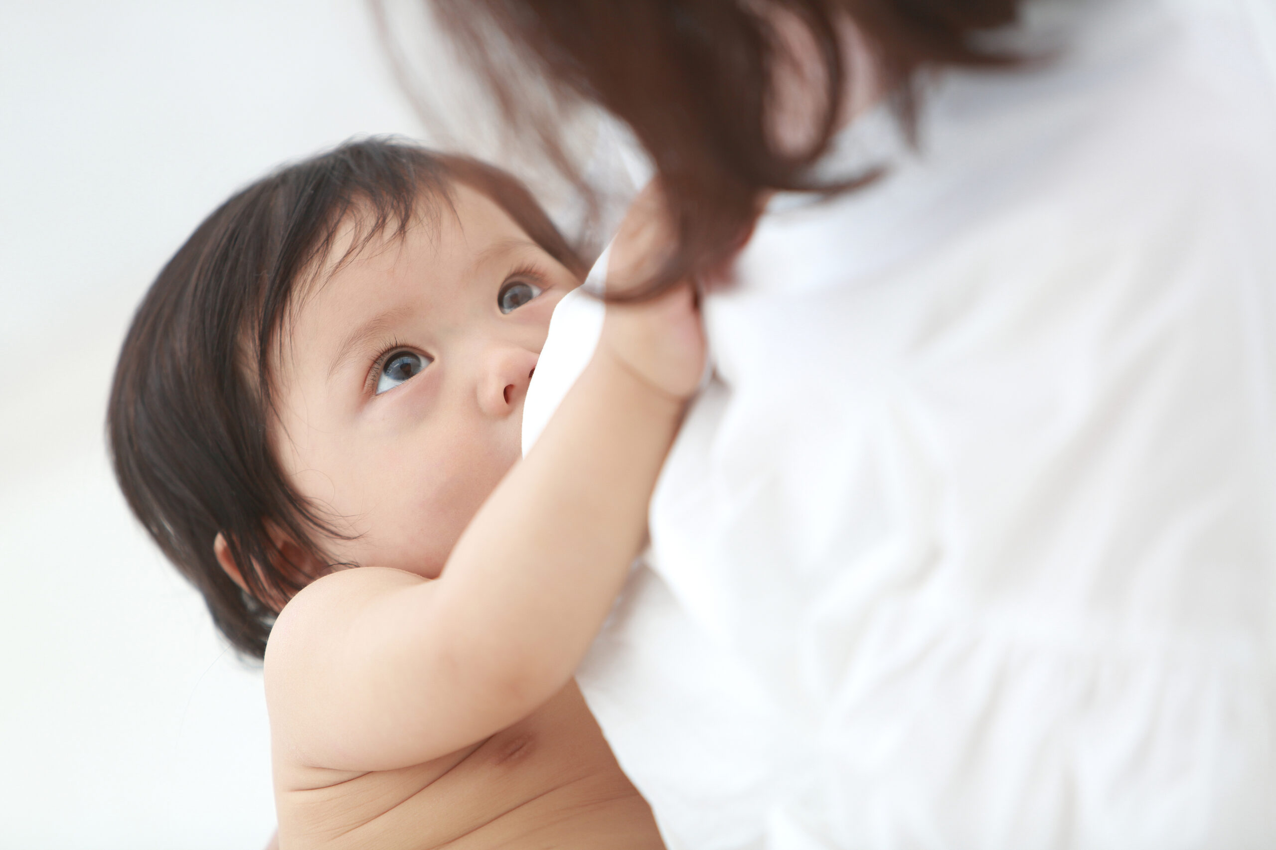 母乳はいつまであげるべき？やめるタイミングや注意点【医師監修】　PR:ウィステリア製薬